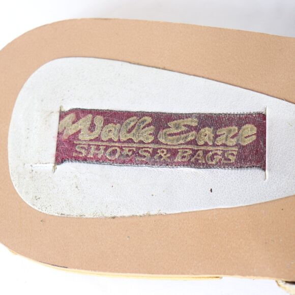 Walk Eaze Ethnic Multi Color Embellished Toe Ring Sandals Flats 9 - Picture 7 of 8